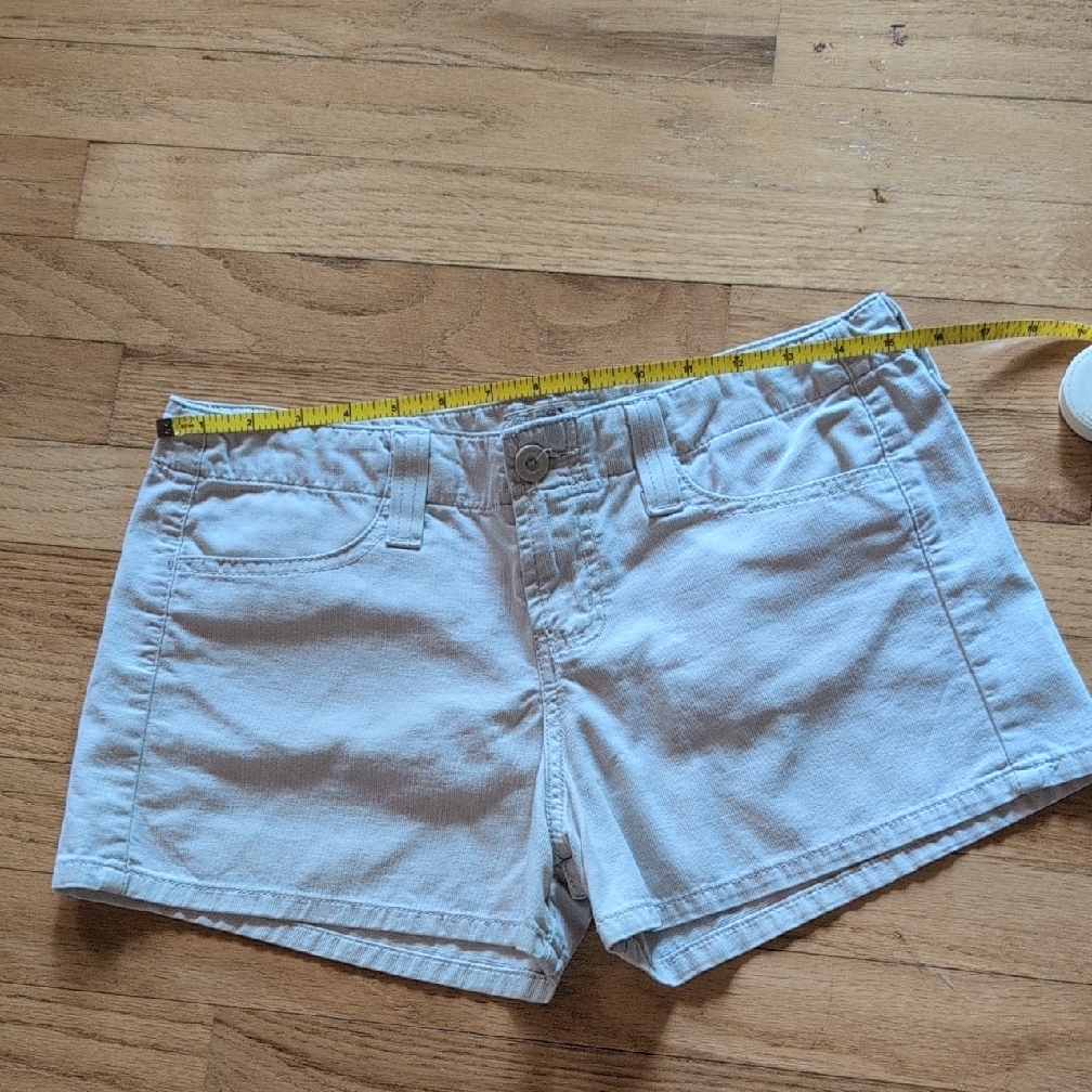Lei Tan Jean Shorts Classic Style